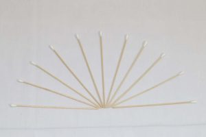 Que tăm bông cán gỗ